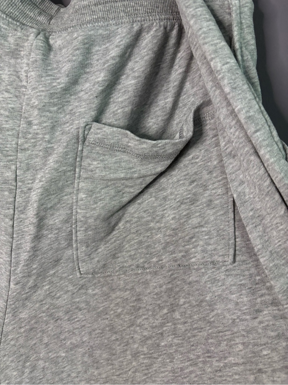 Old Navy Gray Sweat Shorts Drawstring 2X - Picture 6 of 8